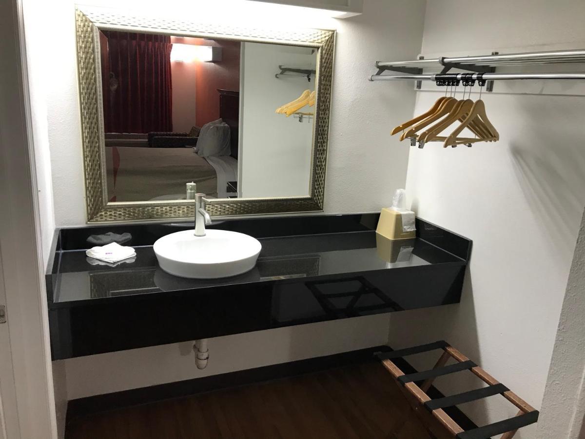 Motel 6-Alma, Ar L-40 Eksteriør billede