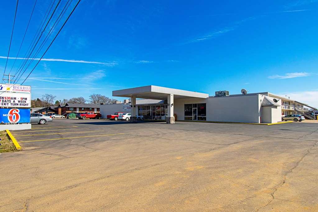 Motel 6-Alma, Ar L-40 Eksteriør billede